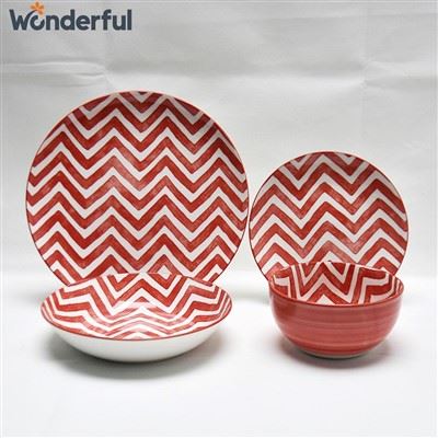 ชุดอาหารเย็นเซรามิกเชฟรอนเซรามิกสีแดงและสีขาว 24pcs